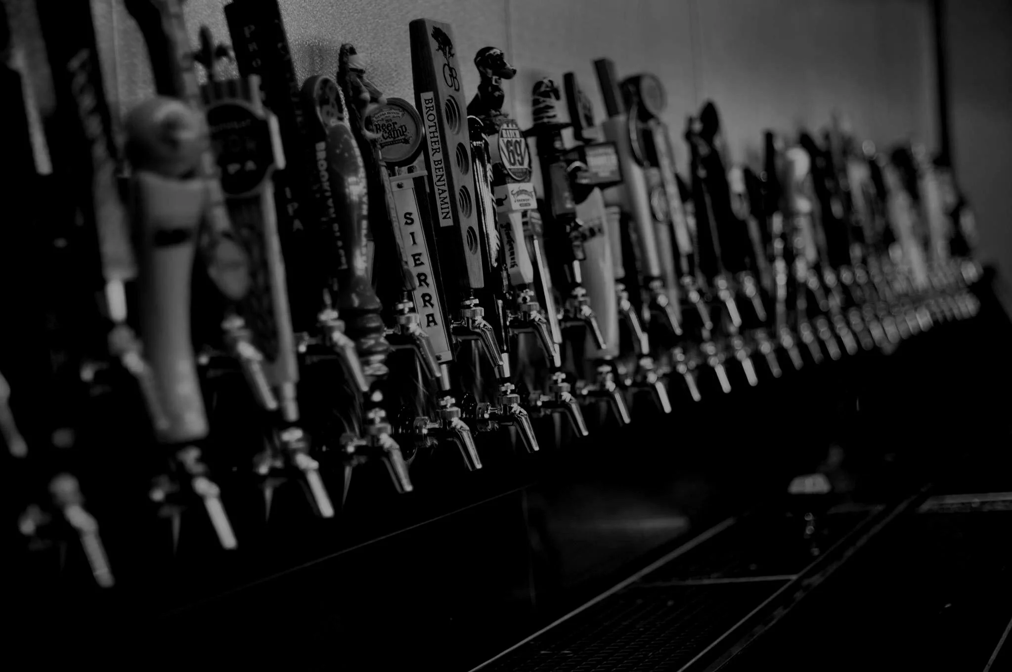 Craft Beer & Smokehouse Excellence | Brewhouse | Brown Iron